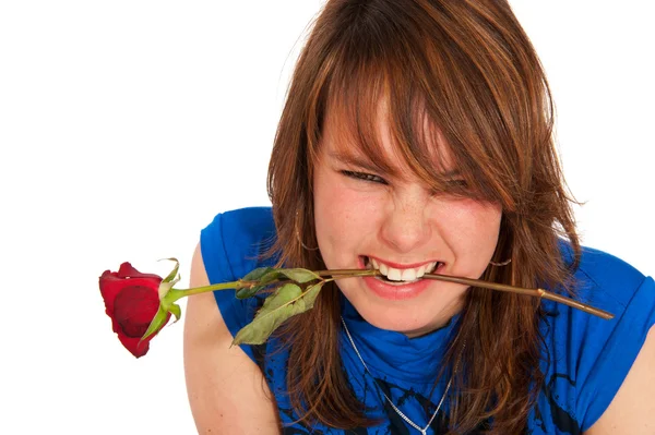 Красива розлючена дівчина з трояндою — стокове фото