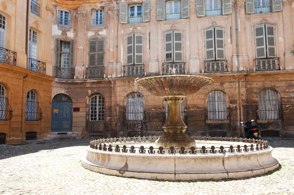 Fountain in Aix-en-Provence — Stock Photo, Image