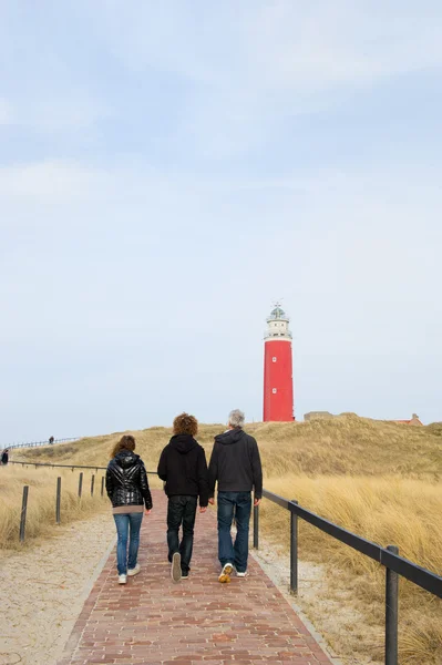 Walking to lighthouse — Stock Photo, Image