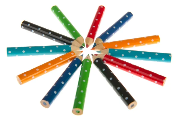 Cirkel av färgpennor — Stockfoto