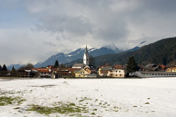 Rakouská alpská vesnice — Stock fotografie