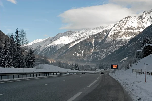 Autopista alpina — Foto de Stock