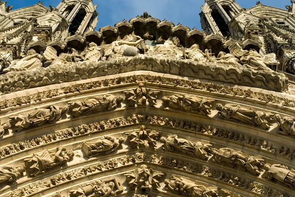 Dekoracjami, katedry w reims, Francja — Zdjęcie stockowe