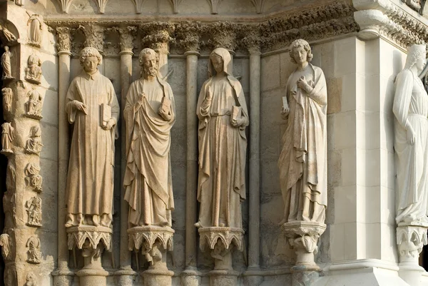 Taş heykellerin, reims Katedrali, Fransa — Stok fotoğraf