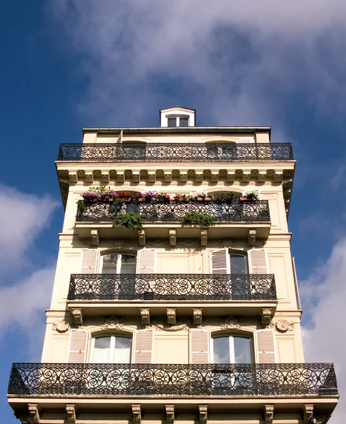 Apartamento Parisiense Edifício — Fotografia de Stock