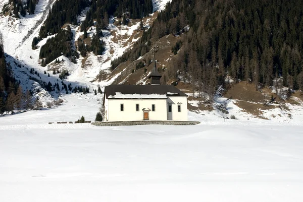 Alpské kostel — Stock fotografie