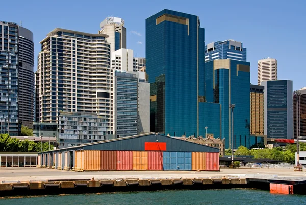 Wharf & gebouwen stad — Stockfoto