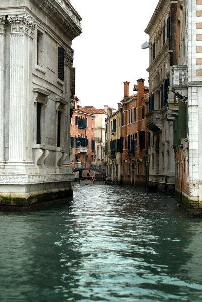 Csatorna jelenet, Velence, Olaszország — Stock Fotó
