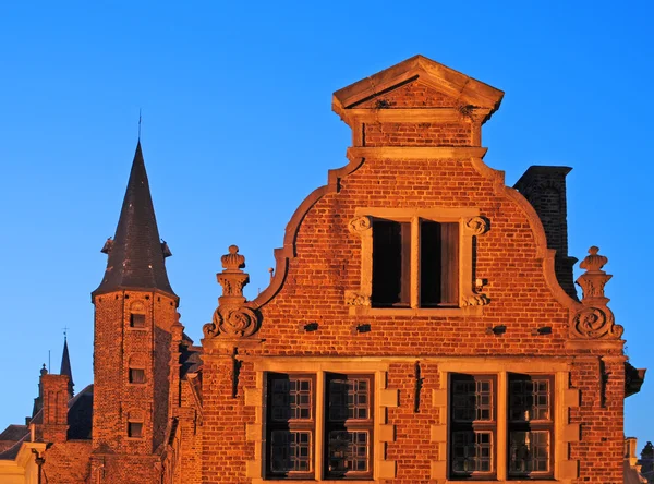 Brugge, oud gebouw — Stockfoto