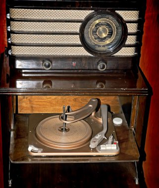 Radio and gramophone clipart