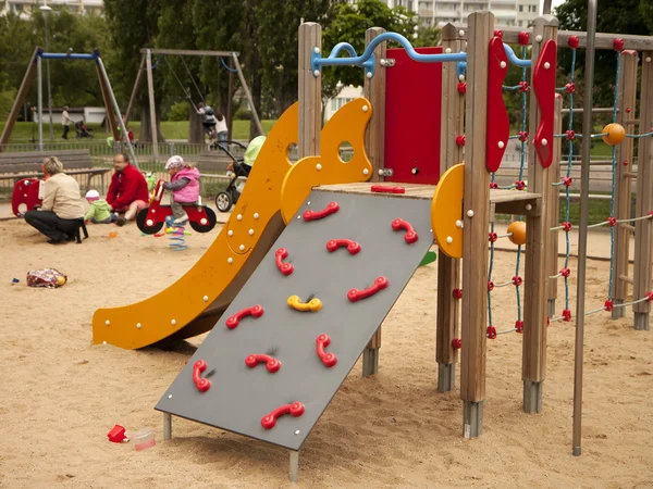 Plac zabaw dla dzieci — Zdjęcie stockowe