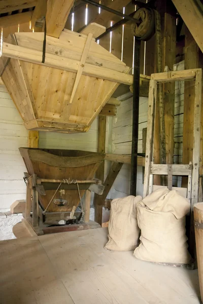Vintage molen hopper — Stockfoto