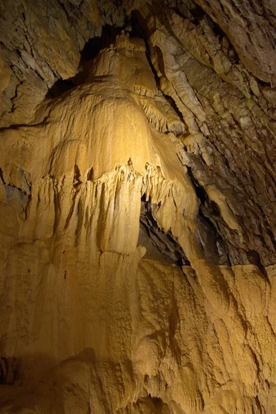 지 하 동굴 석 순 — 스톡 사진