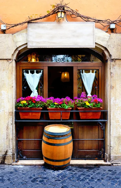 Restauracja włoska — Zdjęcie stockowe
