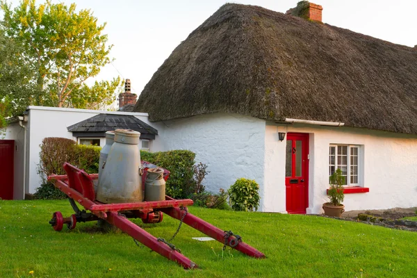Irské tradiční chalupa dům — Stock fotografie