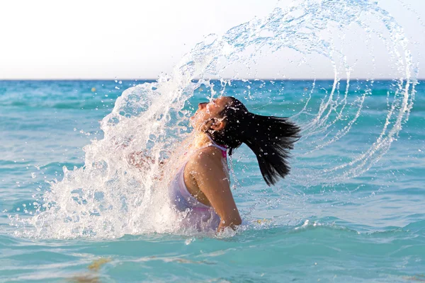 Hoppar ur havet — Stockfoto