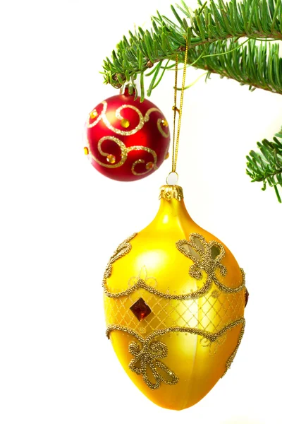 Baubles en el árbol de Navidad — Foto de Stock