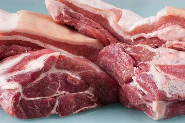 Friss, nyers sertéshús és szegy — Stock Fotó