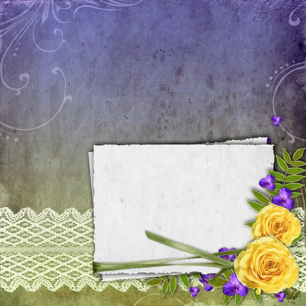 Текстурированный гранж фон с желтой розой и пространством для текста — стоковое фото