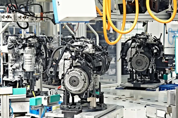 Manufacturing of car engine — Stock Photo, Image