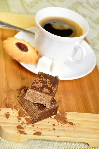 Tasty waffle cake and coffee — Stock Photo, Image