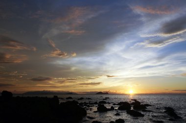 Deniz günbatımı. Borneo.