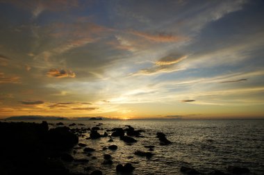 Deniz günbatımı. Borneo.