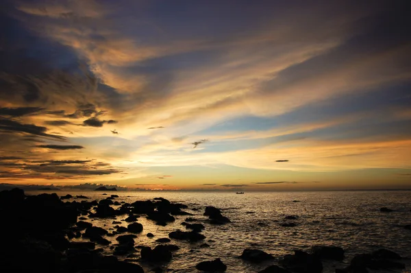 Havet solnedgång. Borneo. — Stockfoto