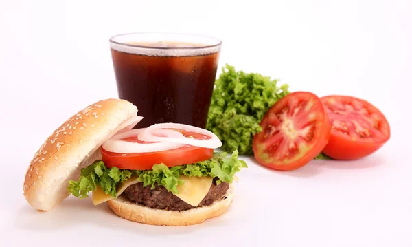 Hamburger ve içecek — Stok fotoğraf