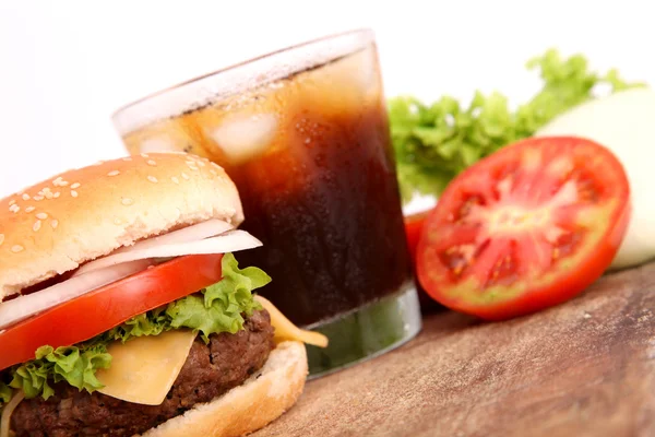 Hamburger dan minuman — Stok Foto