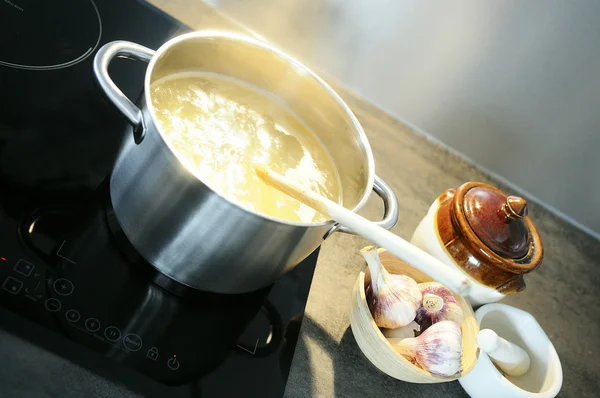 Cooking meal — Stock Photo, Image