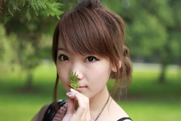 Una hermosa mujer asiática —  Fotos de Stock