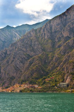 lake garda İtalya üzerinden görüntülemek