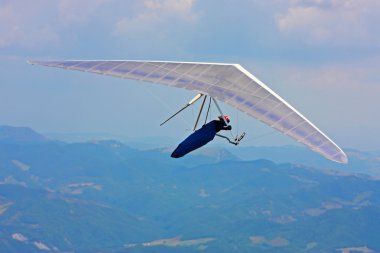 Hang glider clipart