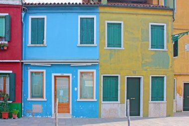 İtalya Burano renkli şehir