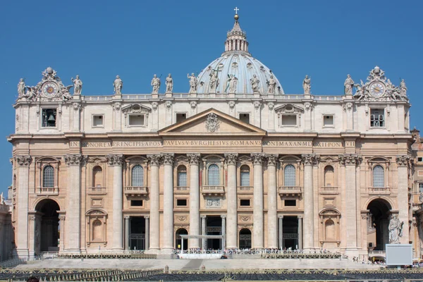 St. Peter Basilica — Stock Photo, Image