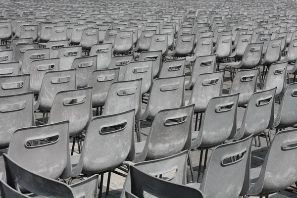 Πολλές καρέκλες σε σειρές — Φωτογραφία Αρχείου