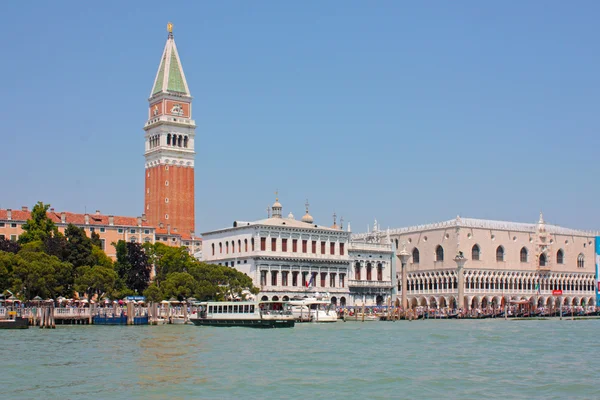 Kanály v Benátkách, Itálie — Stock fotografie