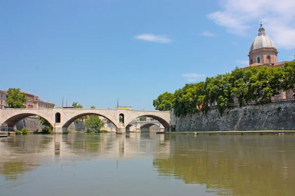 Rzym mosty — Zdjęcie stockowe