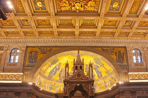 Pauselijke Basiliek van saint paul — Stockfoto