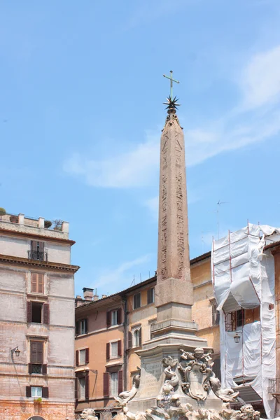 Obelisco egipcio de Minerva o — Foto de Stock