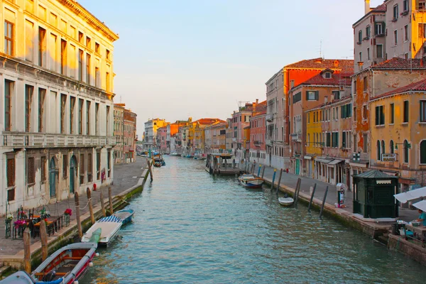 Романтические места в Венеции — стоковое фото