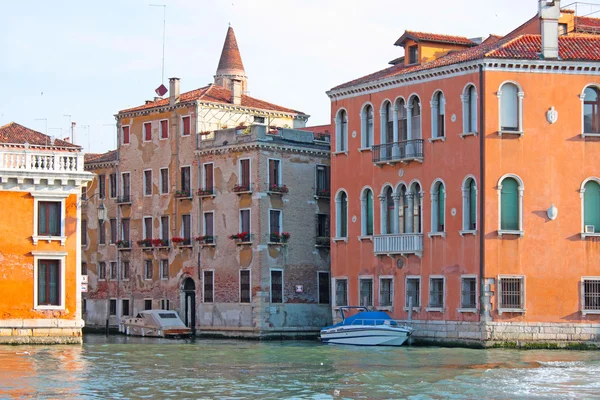 Романтические места в Венеции — стоковое фото