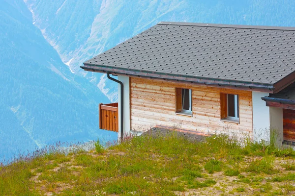 Hus i bergen — Stockfoto