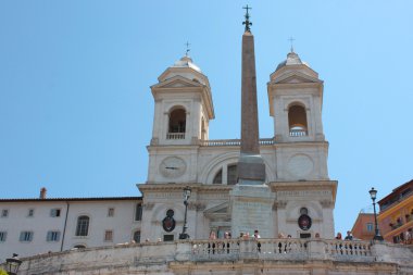 trinita dei monti Kilisesi