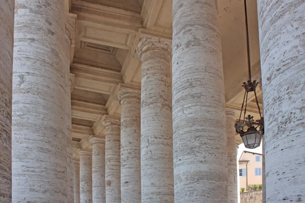 Colonnato in Piazza San Pietro — Foto Stock