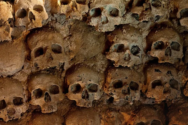 Wall full of skulls — Stock Photo, Image