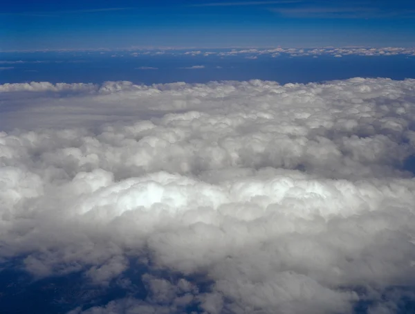 Sfeer - lucht en de wolken. — Stockfoto