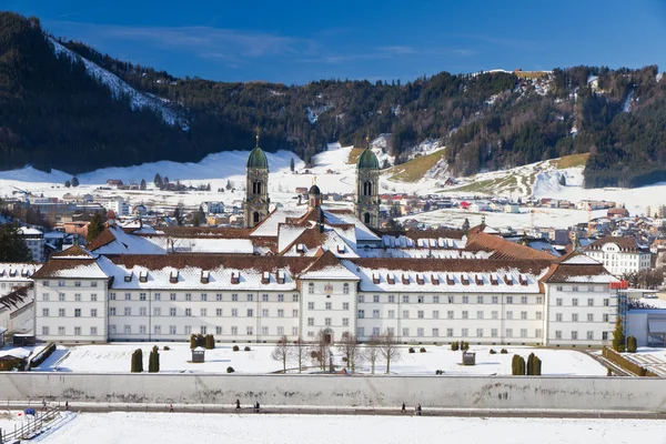 Kláštera einsiedeln v zimě, Švýcarsko — Stock fotografie