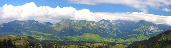 Mountain panorama in summer seen from Churfirsten — Stock Photo, Image